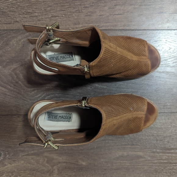 Steve Madden Heels - Picture 3 of 6